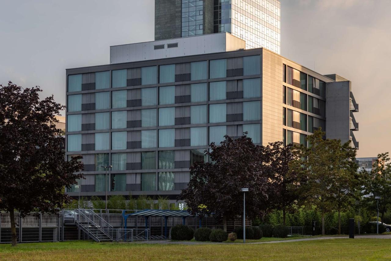 Doubletree By Hilton Frankfurt Niederrad Hotel Frankfurt am Main Exterior photo