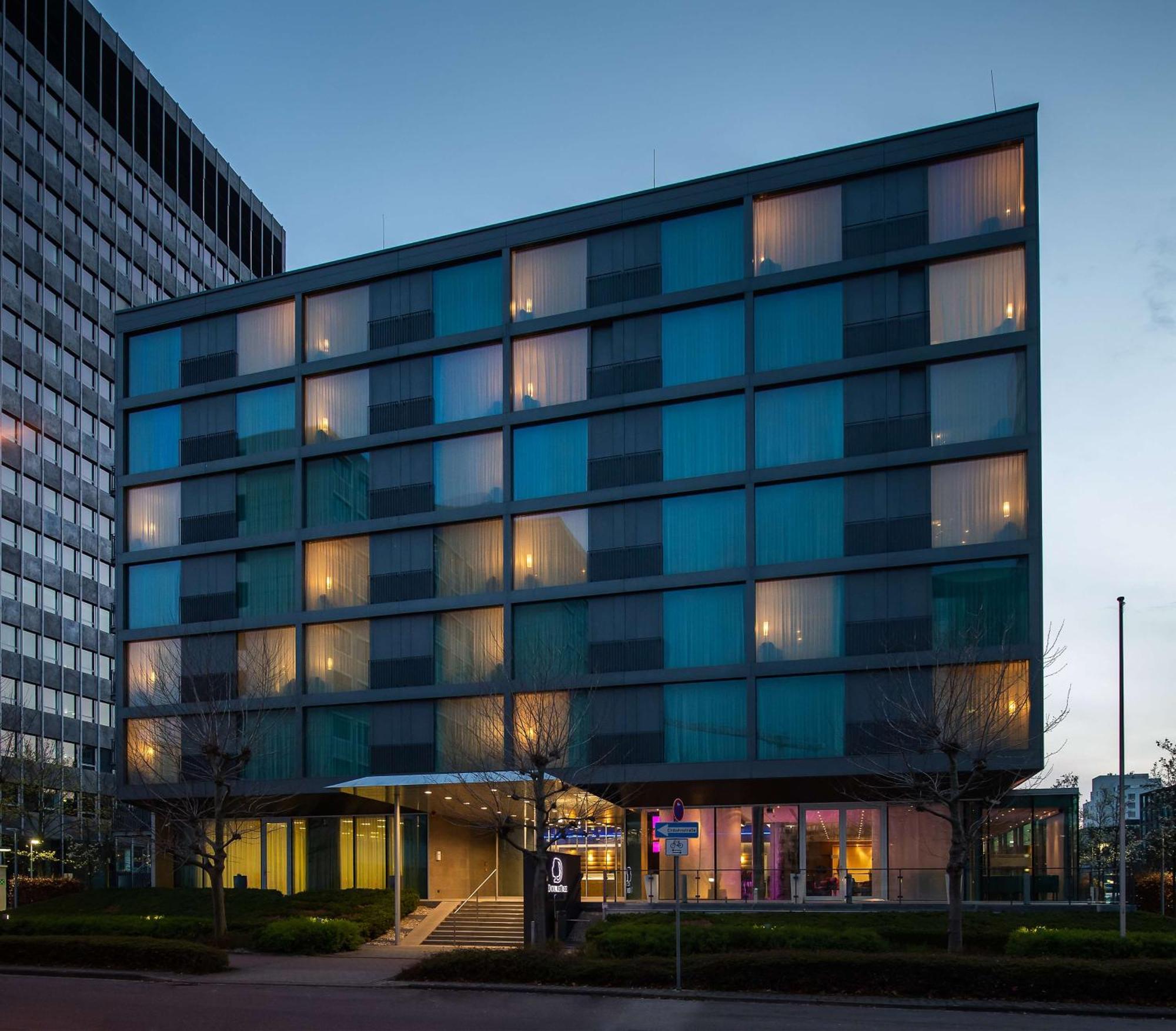 Doubletree By Hilton Frankfurt Niederrad Hotel Frankfurt am Main Exterior photo